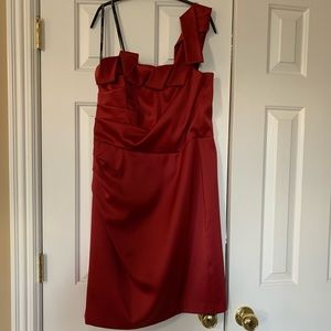Chris McLaughlin Short-Length Semi-Formal Dress